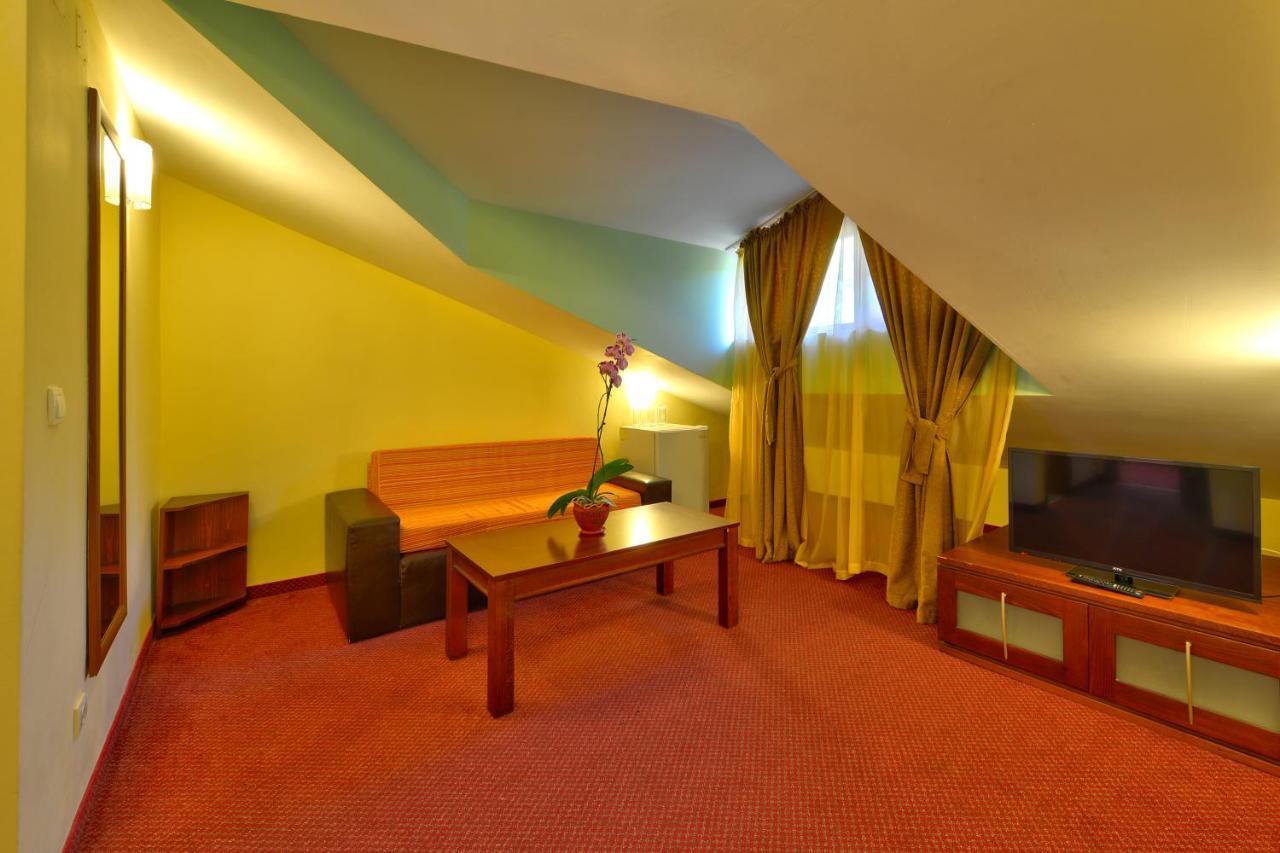 Balkan Hotel Chiflik Eksteriør billede